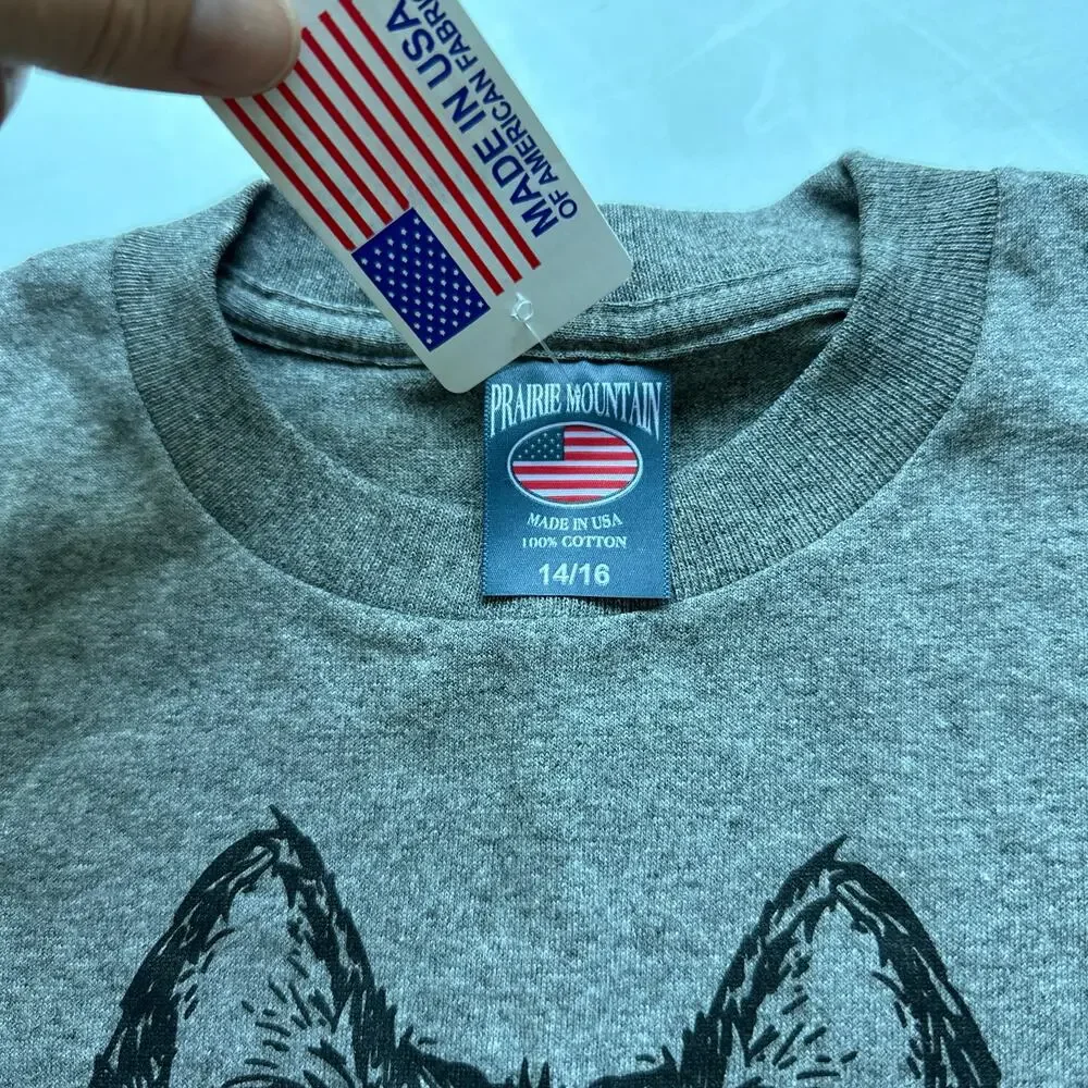Prairie Mountain Wolf Graphic Tee - Size 14/16 - Made in USA